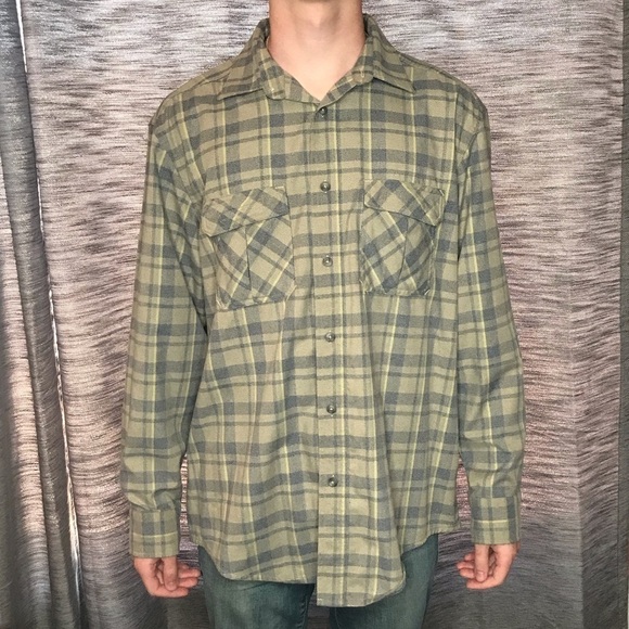 CABELA’s LARGE TAN & BLUE BUTTONUP LONG SLEEVE - Picture 1 of 8